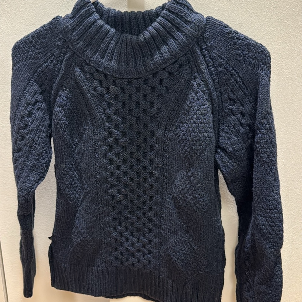 Navy clan Aran wool sweater